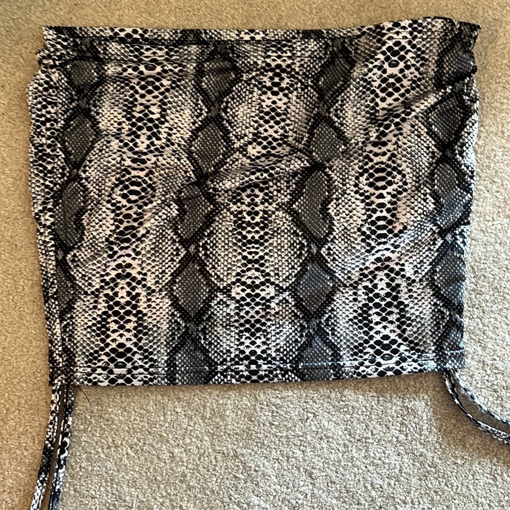 Tie tube top